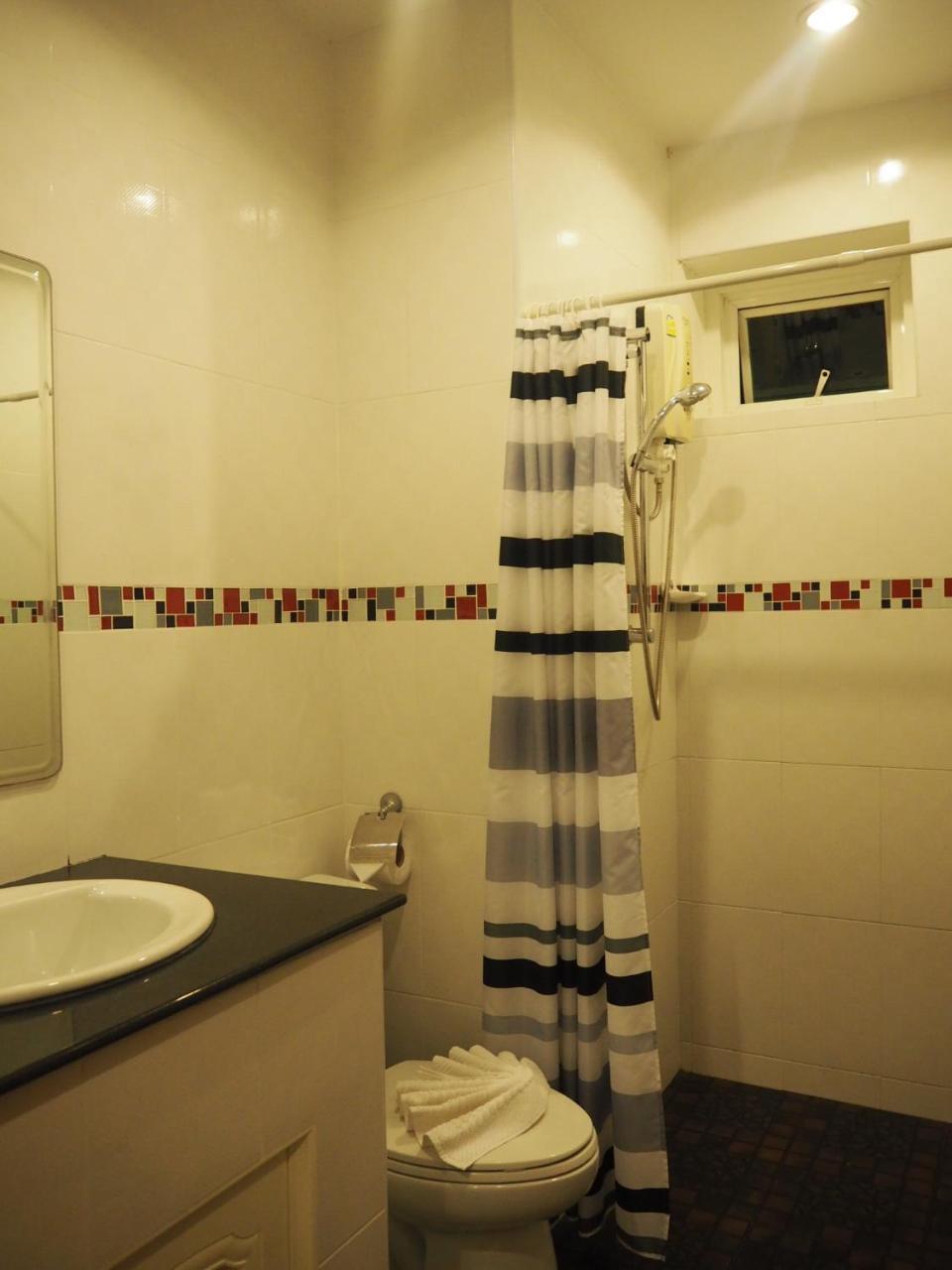 בנג טאו ביץ' Baan Rosa Bangtao Beach מראה חיצוני תמונה